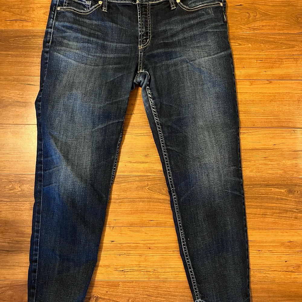 Silver Jeans Blue Ankle Cropped Denim